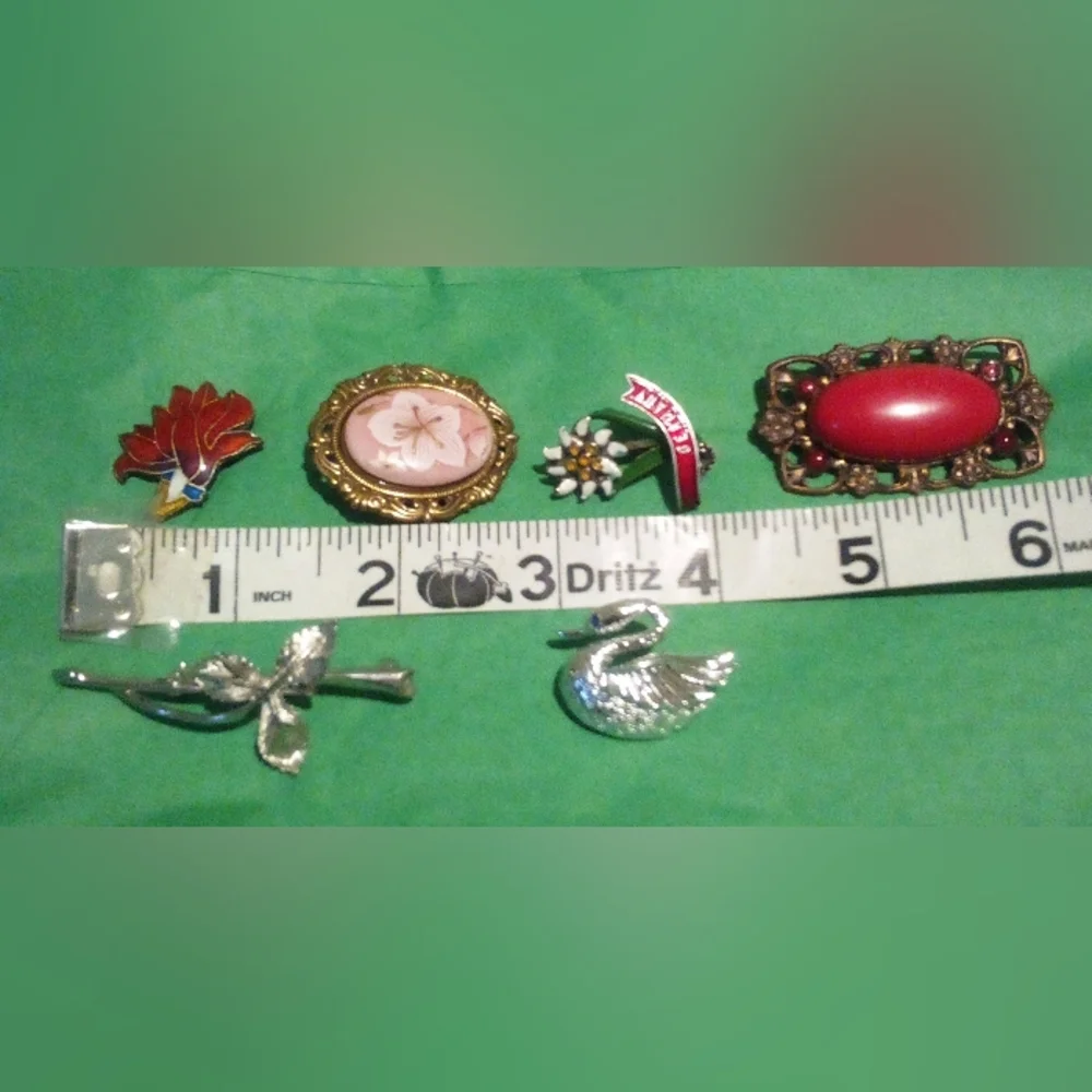Lot Of Six Vintage Brooches Pins Swan Flowers Pastilli Gerry - Picture 2 of 14